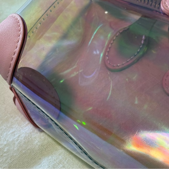 Stoney Clover Lane Flamingo Iridescent Pouchette Crossbody - Limited Edition - Picture 4 of 5